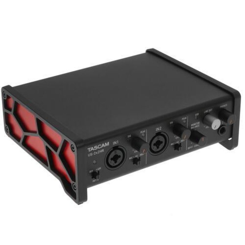 Внешняя звуковая карта tascam series 102i